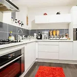 Apartment Dans Maison Du Xviᵉ Siecle, A Ferrand Petit Dejeuner Et Menage Inclus *