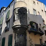 Appartement Dans Maison Du Xviᵉ Siecle, A Clermont Ferrand Petit Dejeuner Et Menage Inclus