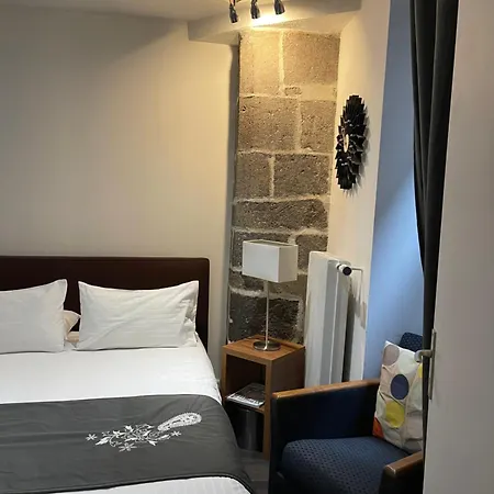 Dans Maison Du Xviᵉ Siècle Petit Déjeuner Et Ménage Inclus Aucun Frais Caché Appartement