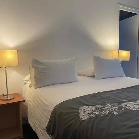 Dans Maison Du Xviᵉ Siècle Petit Déjeuner Et Ménage Inclus Aucun Frais Caché *