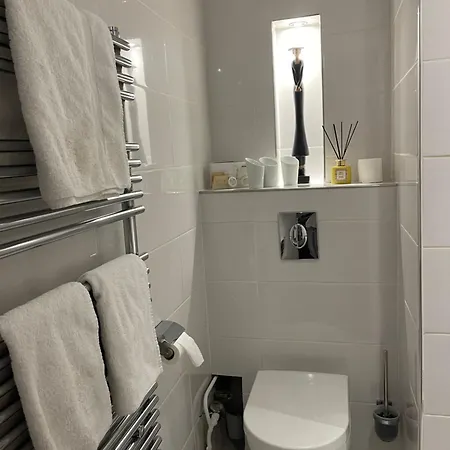 Dans Maison Du Xviᵉ Siècle Petit Déjeuner Et Ménage Inclus Aucun Frais Caché *